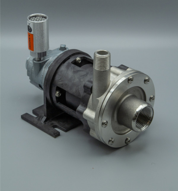 March Pump’s TE-5S-MD-AM centrifugal sealless magnetic drive air powered pumps constructed from 316 Stainless Steel ideal for chemical applications.